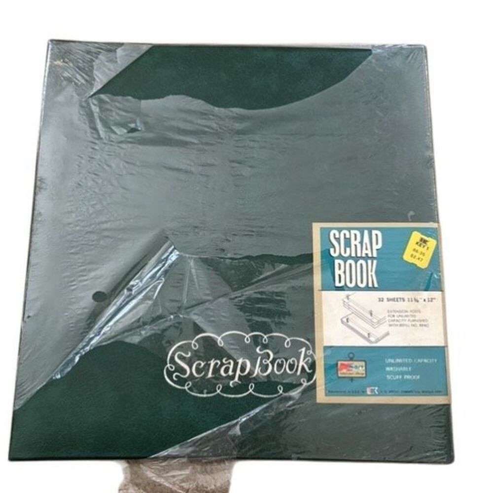Vintage Kmart 32 Sheet 11 3/4 x 12” Green Scrapbook *NOS*